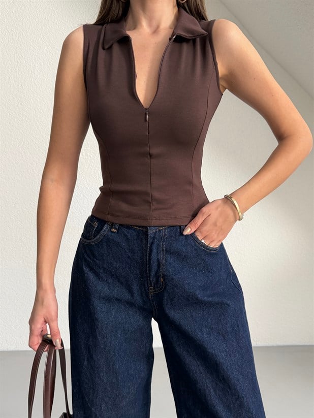 Polo Yaka Sıfır Kol Bluz - Kahve