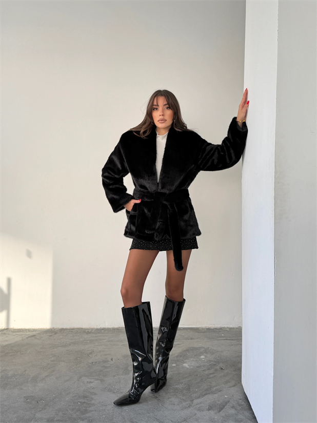 Şal Detaylı Kürk - Siyah