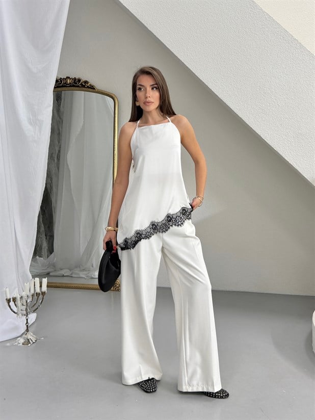 Altı Dantelli Asimetrik Saten Bluz - Beyaz