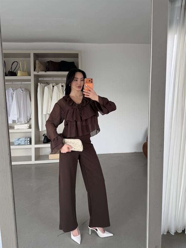 Fırfır Detaylı Bluz - Kahve