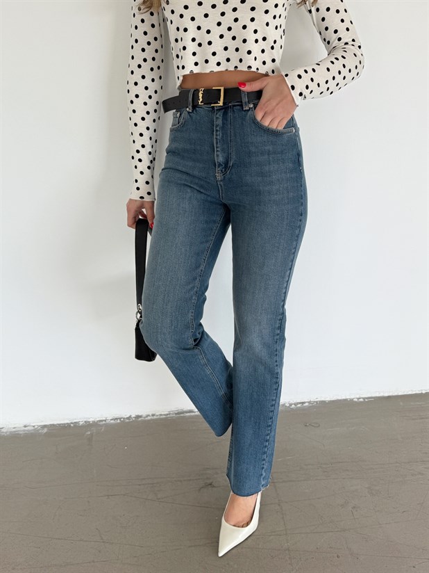 Straight Fit Jean - Mavi