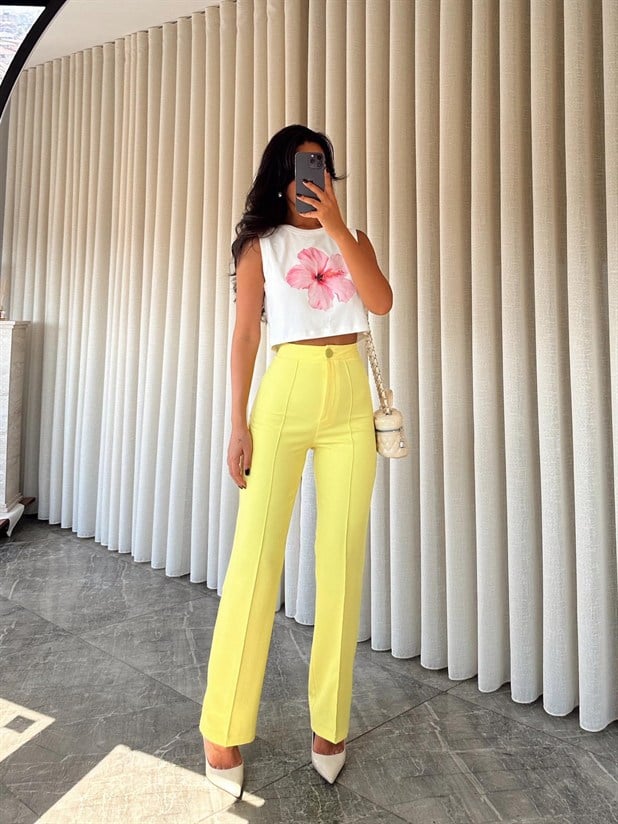 Ön Dikiş Boru Paça Kumaş Pantolon - Sarı