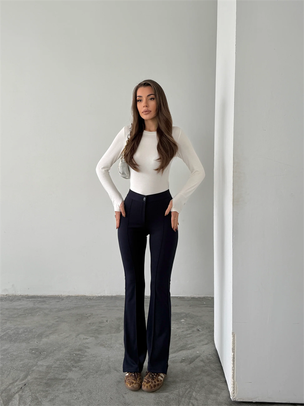 Çimalı Yırtmaç Pantolon  - Lacivert