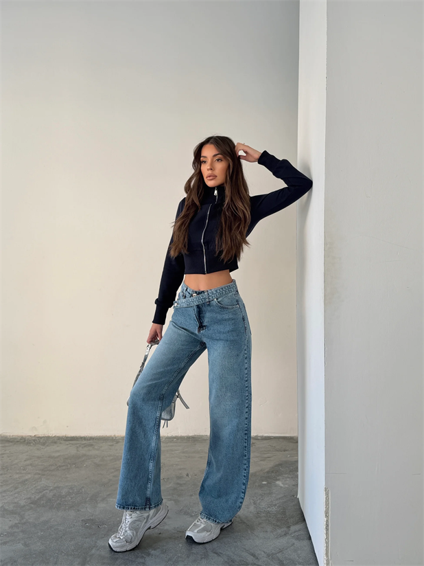 Kuşak Detaylı Jean - Mavi
