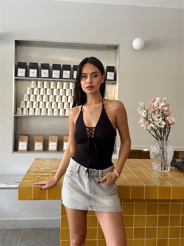 Maya Önden Bağcıklı Bodysuit Siyah - Siyah