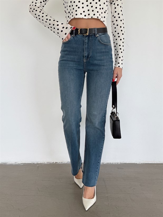 Straight Fit Jean - Mavi