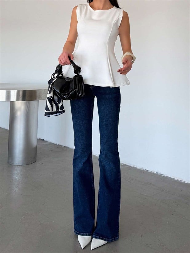 Altı Volanlı Sıfır Kol Bluz - Ekru