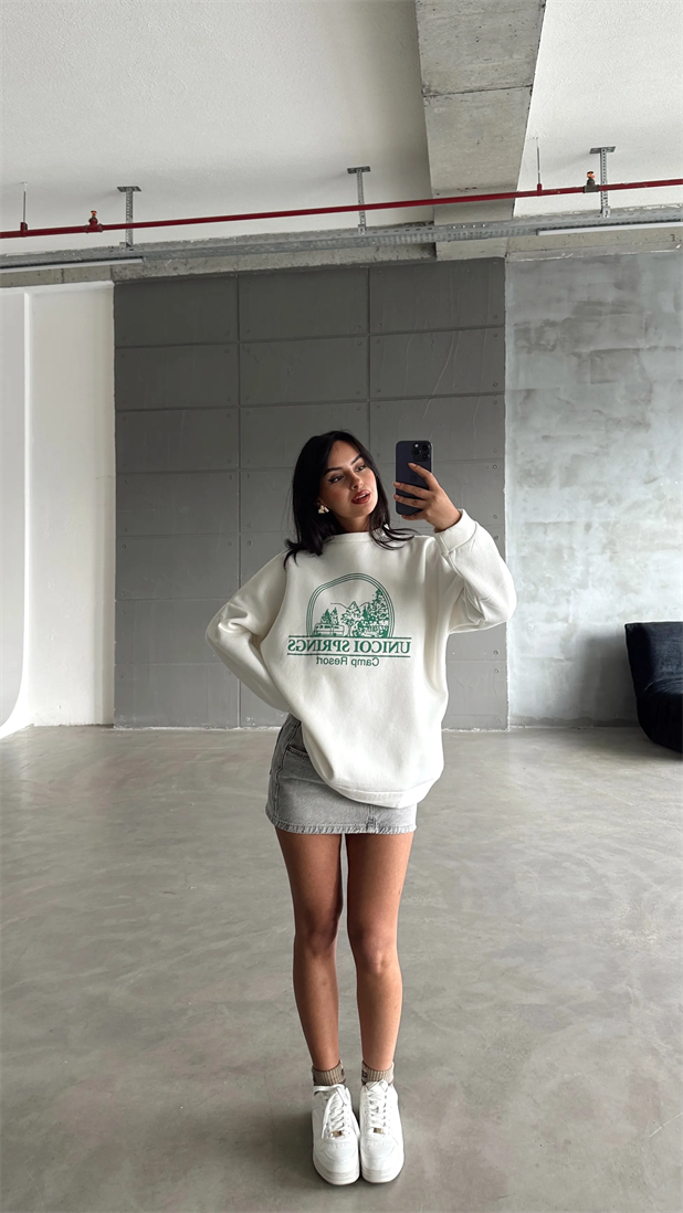 Unicoi Springs Üç İplik Oversize Sweat Beyaz - Beyaz