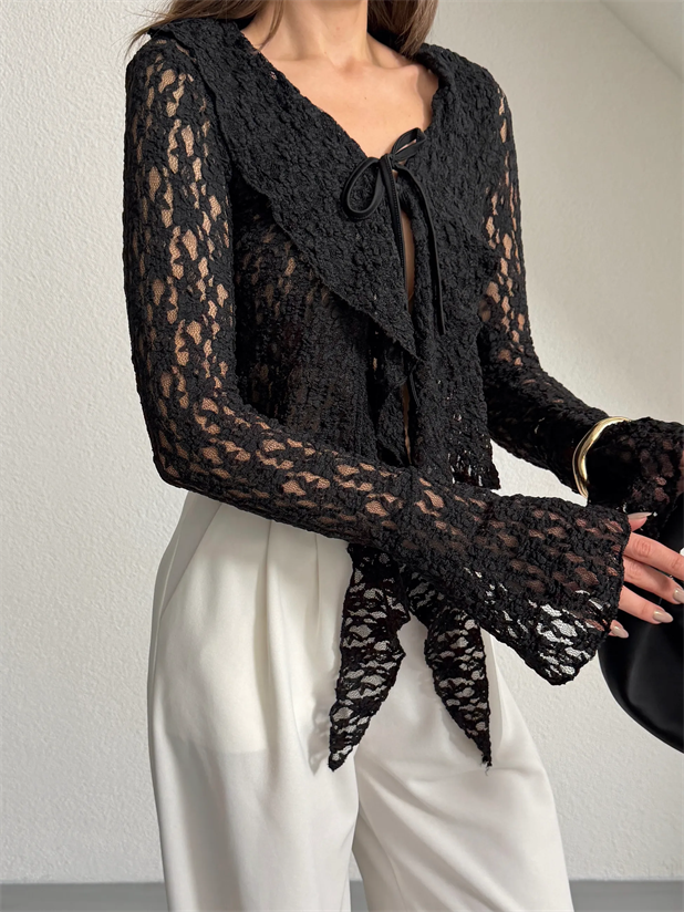 İspanyol Kol Bağcıklı Dantel Bluz - Siyah