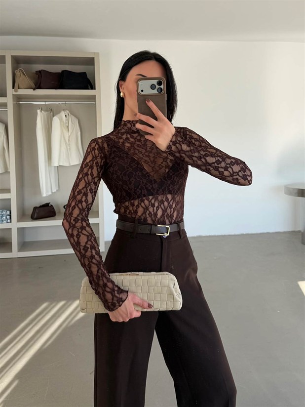 Dik Yaka Dantel Bluz - Kahve