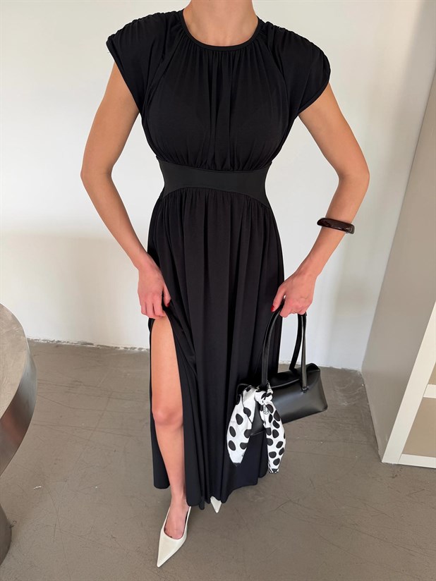 Dökümlü Sıfır Kol Elbise - Siyah