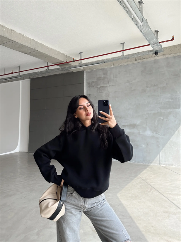 Kapüşonlu Sweatshırt Siyah - Siyah