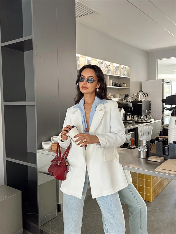 Astar Detaylı Kulplu Ceket  - Beyaz