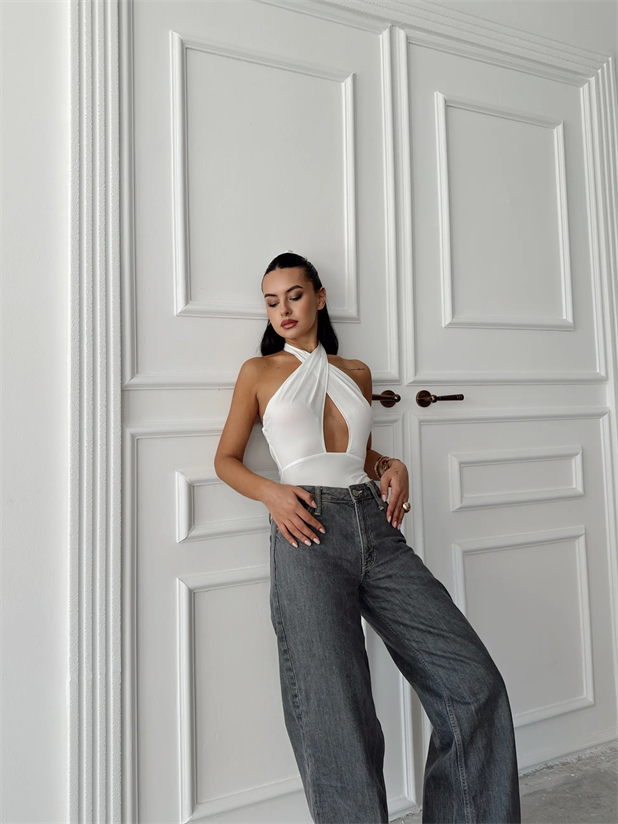 Belinde Boyundan Bağlamalı Bodysuit Beyaz - Beyaz