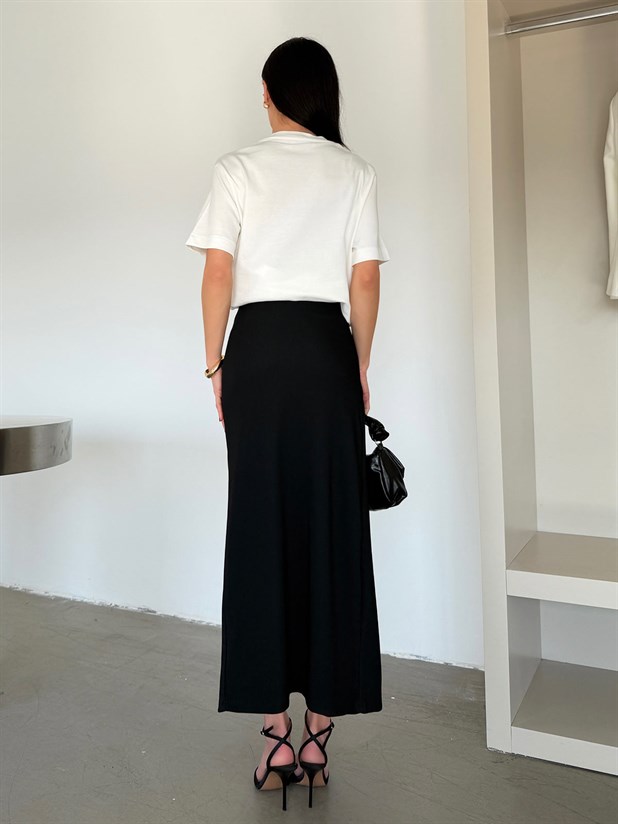 Yanı Toka Detaylı Midi Etek - Siyah