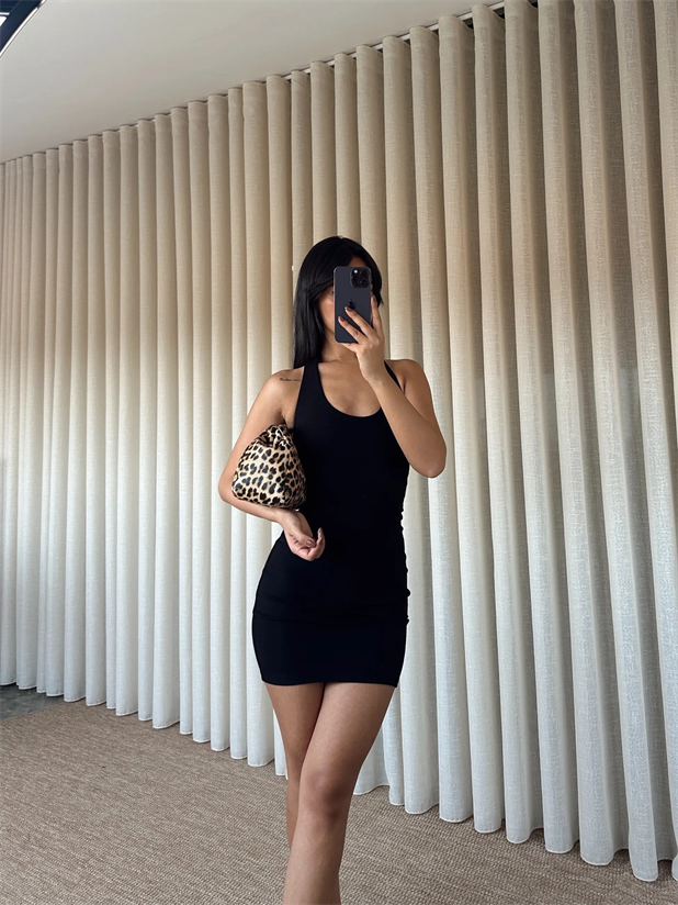 Boyundan Geçmeli Elbise - Siyah