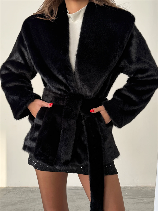 Şal Detaylı Kürk - Siyah