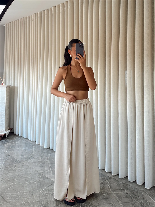 İçi Şortlu Derin Yırtmaç Maxi Etek - Bej