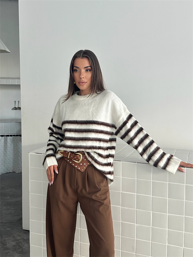 Bisiklet Yaka Çizgili Kazak - Kahve