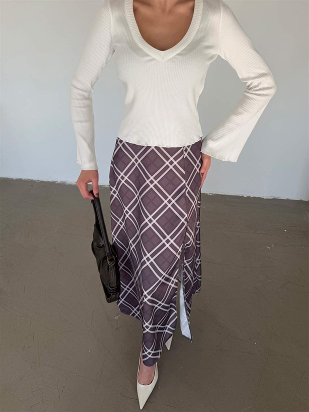 Geometrik Desenli Saten Etek - Füme