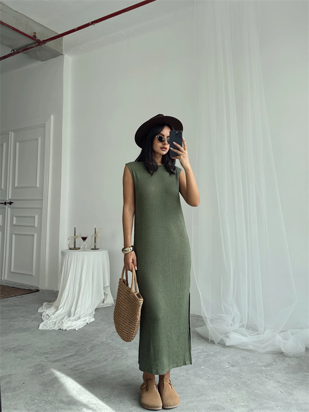 Bisiklet Yaka Sıfır Kol Elbise - Haki Yeşil