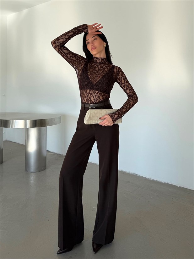 Dik Yaka Dantel Bluz - Kahve