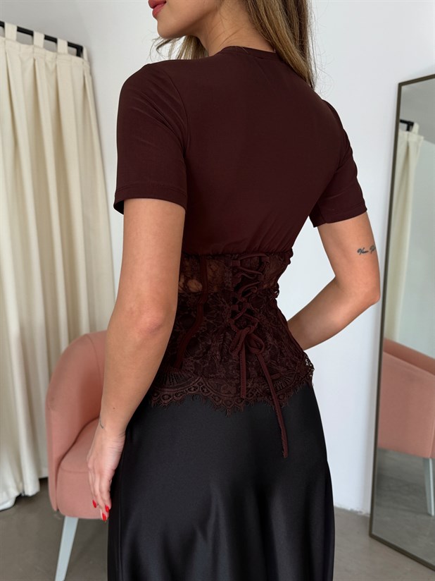 Sırtı Biyeli Dantel Detaylı Basic - Kahve