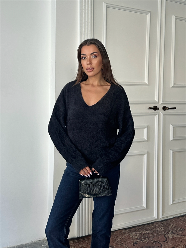 V Yaka Yumoş Kazak - Siyah