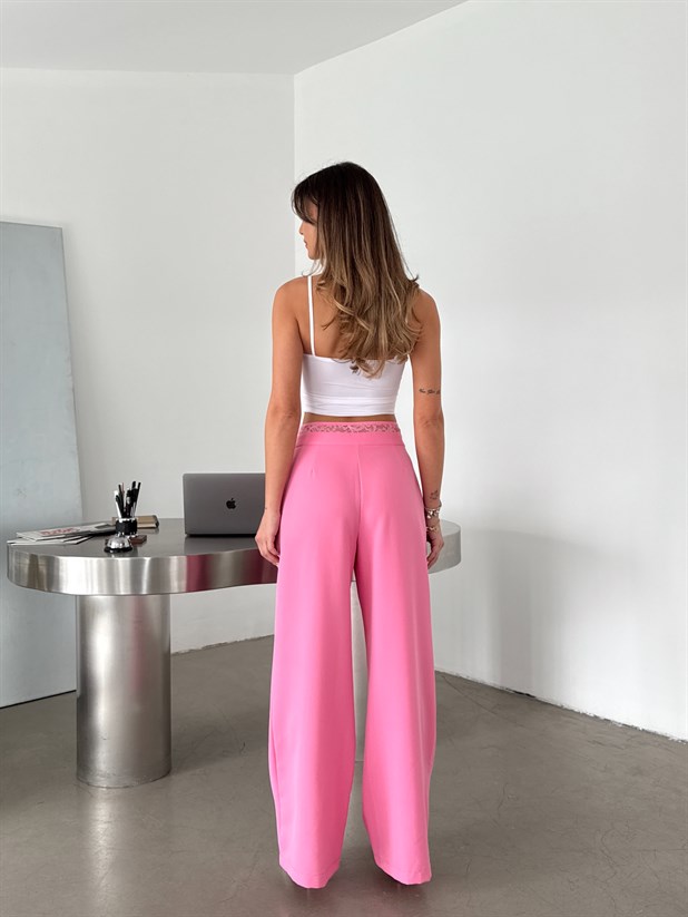 Kemeri Dantel Detaylı Palazzo Pantolon  - Pembe