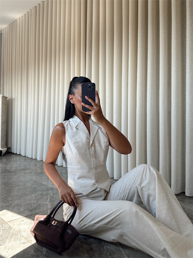 Kırlangıç Yaka Keten Yelek - Krem