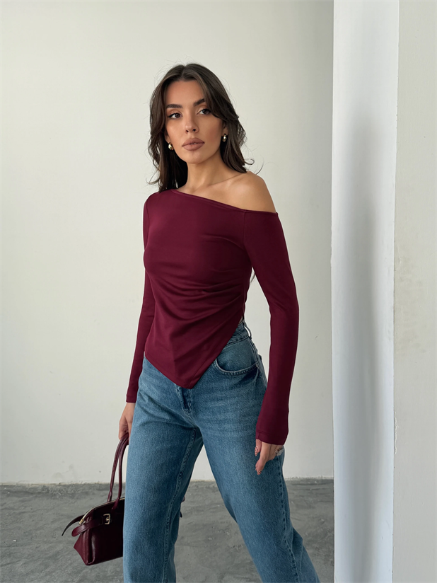 Kayık Yaka Asimetrik Bluz - Bordo