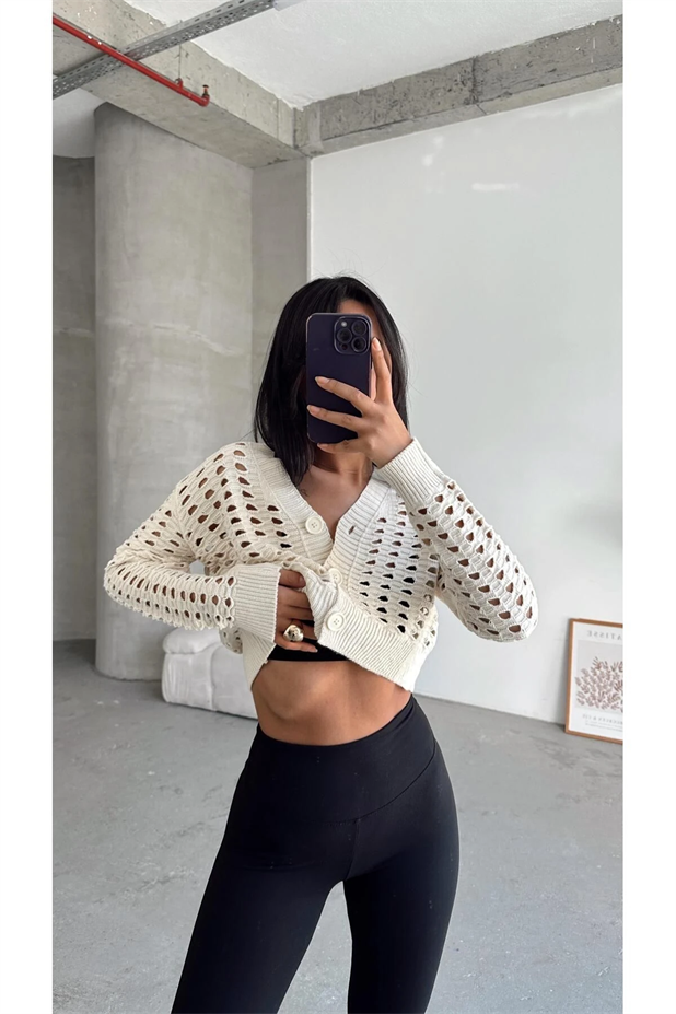 Delik Detaylı Crop Hırka Krem - Krem