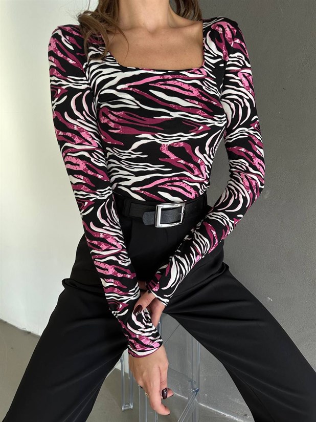 Kare Yaka Desenli Bluz Pembe Ebruli - Pembe