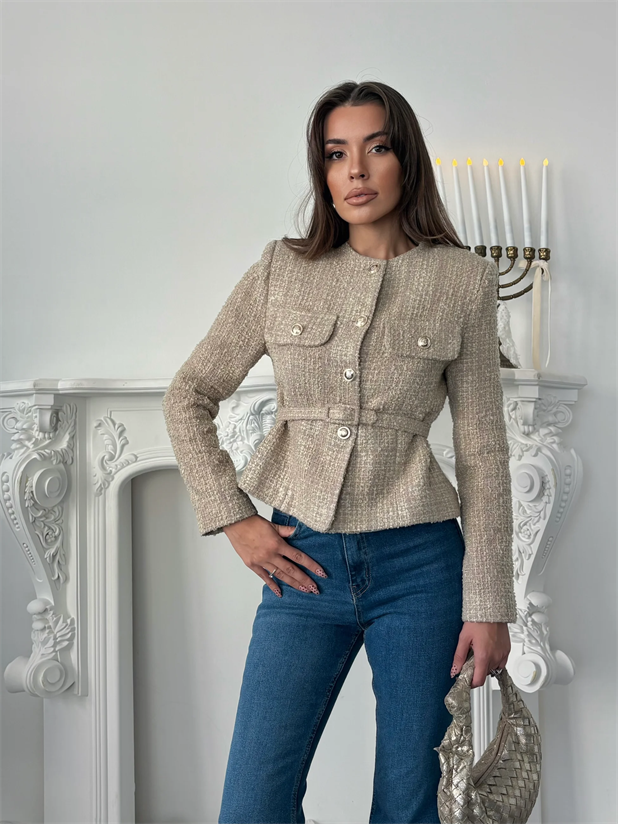Kemer Detaylı Düğmeli Ceket - Bej