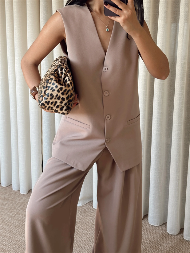 Taila Dört Düğme Yelek Vizon - Vizon