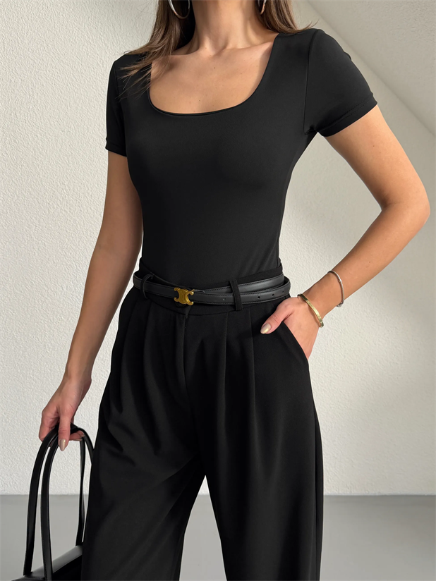 Kare Yaka Kısa Kol Bodysuit - Siyah