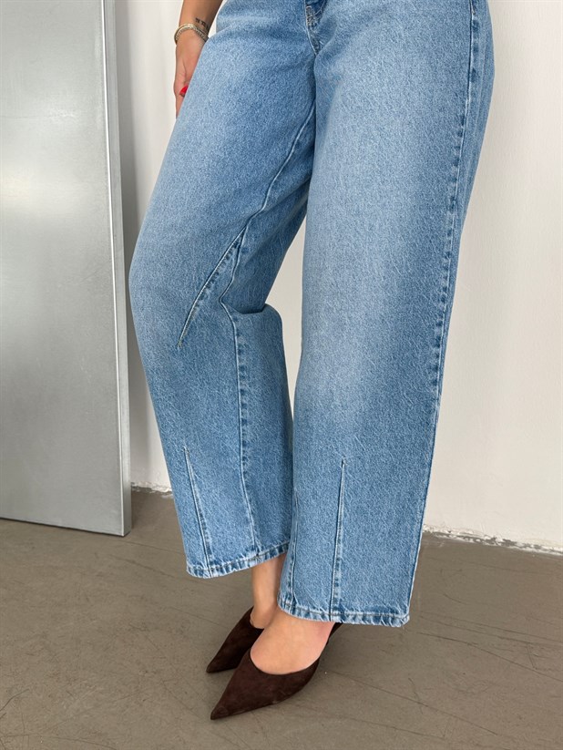 Paça Çift Pensli Boyfriend Jean - Mavi