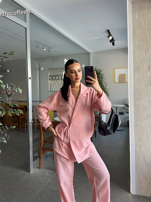 Kruvaze Yaka Bel Bağlamalı Keten Takım - Pembe