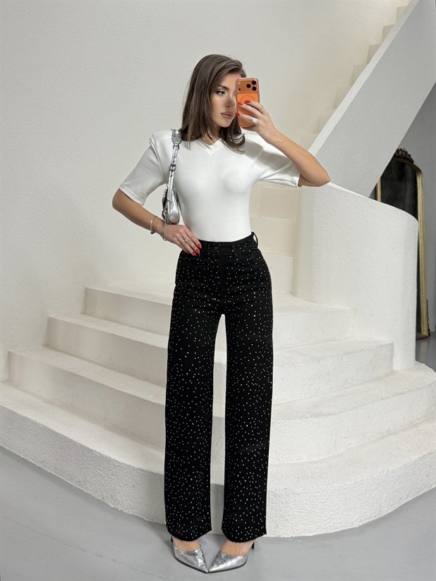 Taş Detaylı Jean - Siyah