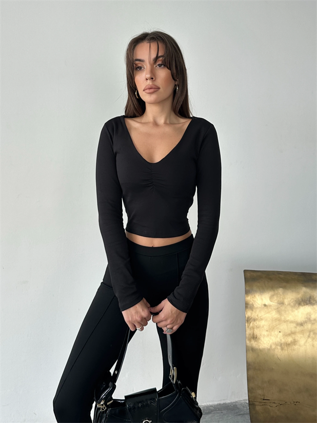V Yaka Önü Büzgülü Bluz - Siyah