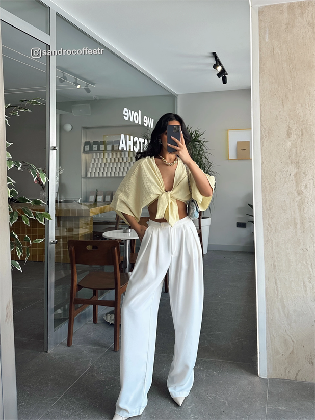 Pileli Geniş Paça Pantolon  - Beyaz