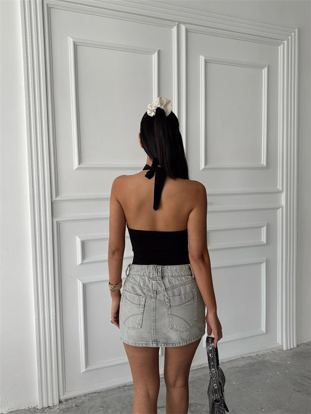 Belinde Boyundan Bağlamalı Bodysuit Siyah - Siyah