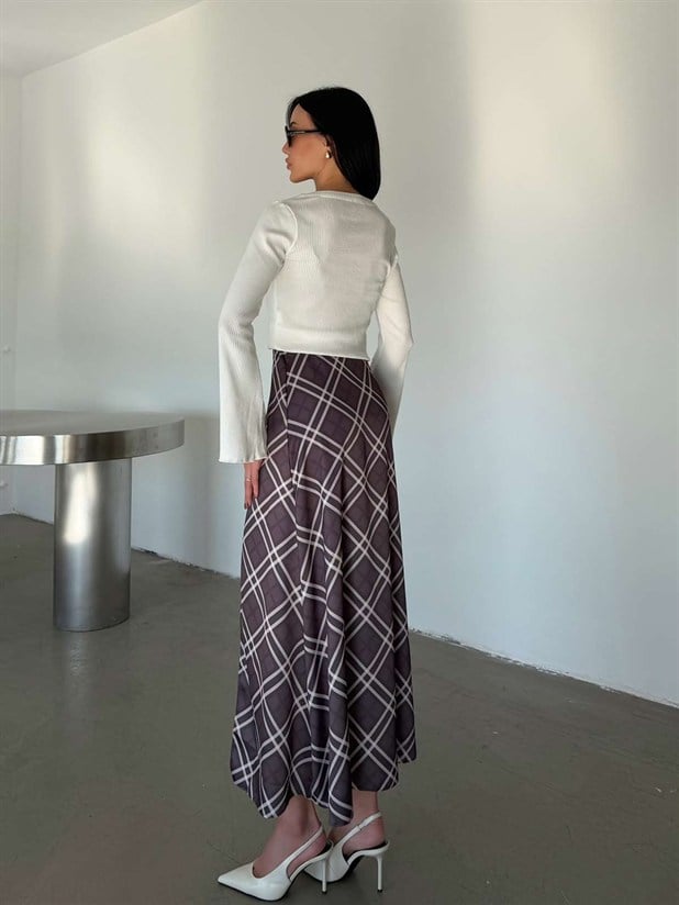 Geometrik Desenli Saten Etek - Füme