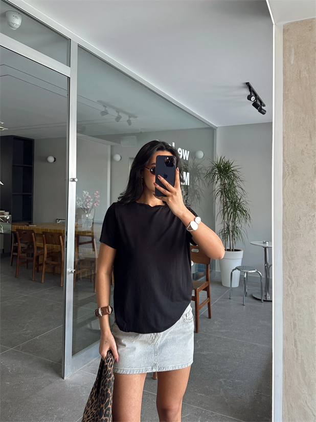 Dikişsiz Bisiklet Yaka Basic - Siyah