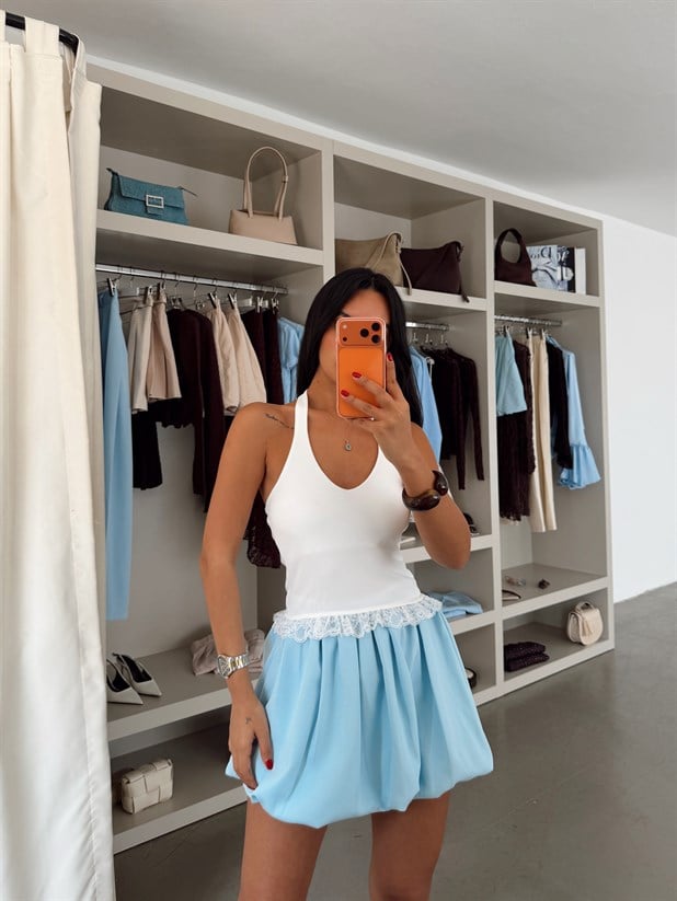 Etek Ucu Dantelli Crop - Beyaz