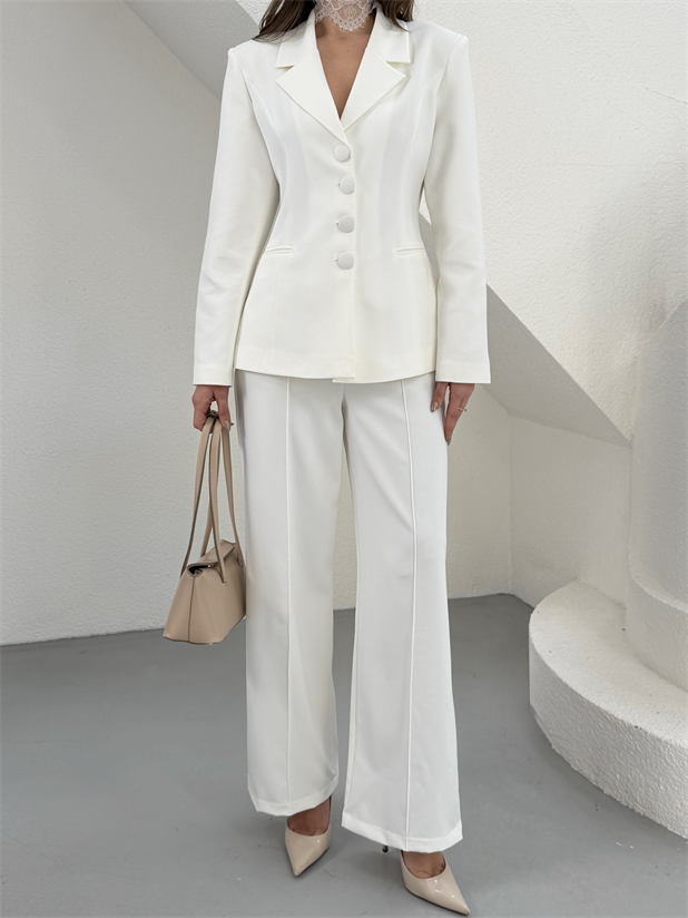 Dört Düğmeli Ceket Pantolon Takım - Beyaz