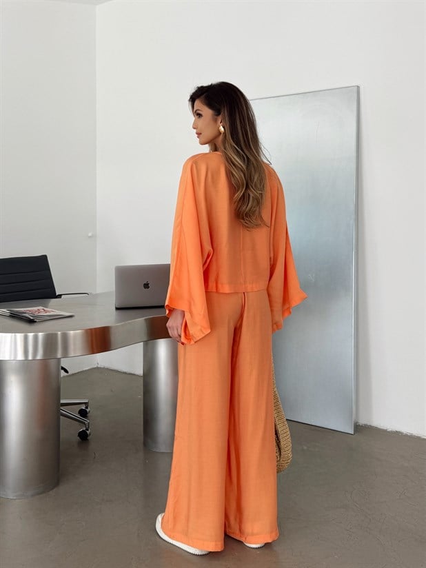 Salaş Keten Takım  - Yavruağzı