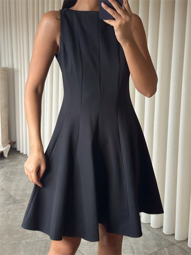 Kolsuz Kloş Elbise - Siyah