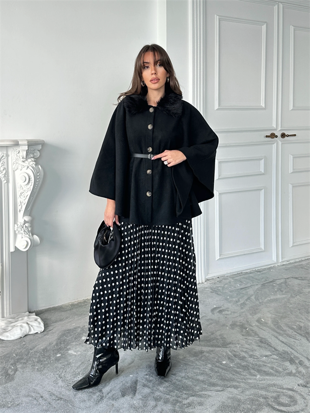 Yakası Kürklü Panço - Siyah