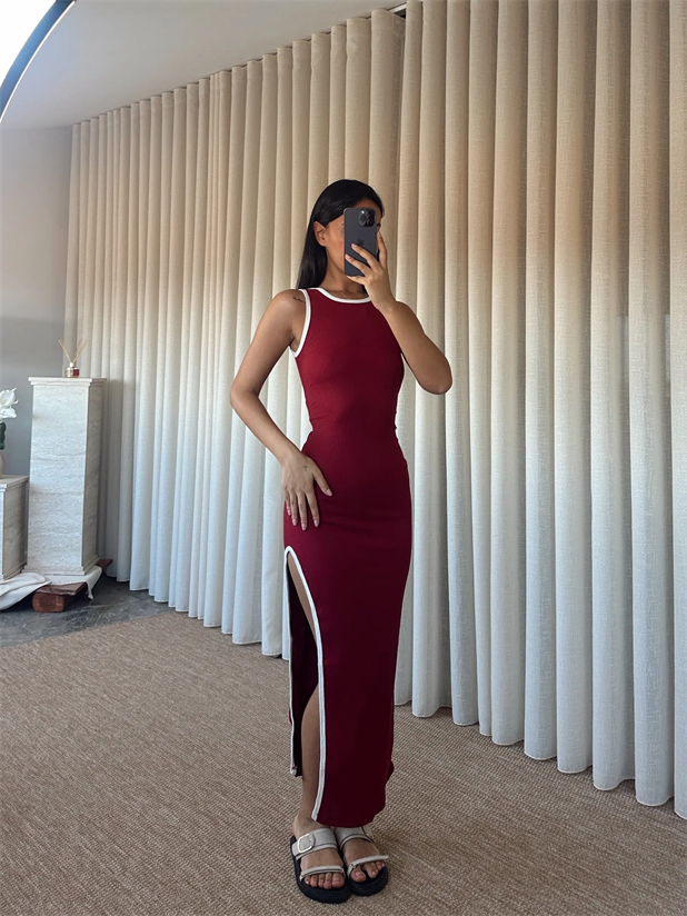 Biyeli Yan Yırtmaç Maxi Elbise - Bordo